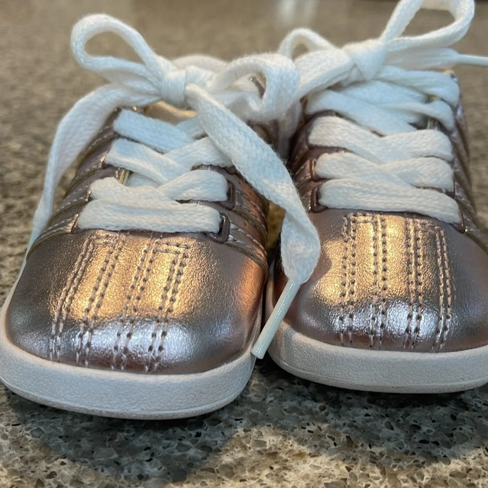 NWT Baby K-Swiss soft metallic pink size 5